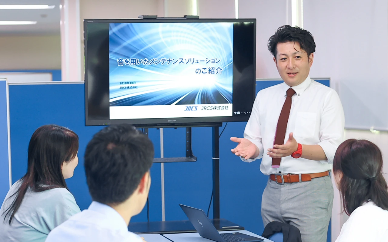 社員仕事イメージ